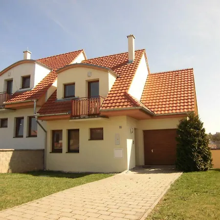 Prázdninový Dům Prázdninový dům *